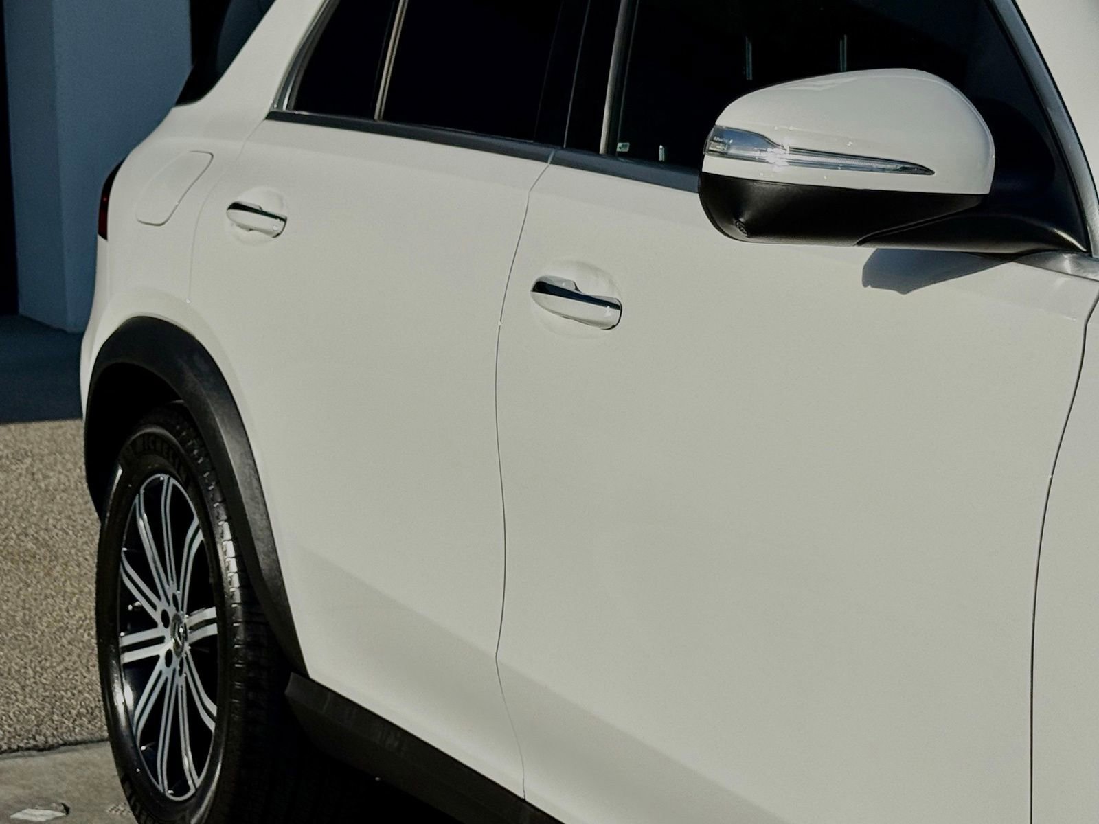Used 2024 Mercedes-Benz GLE 350 4MATIC image 9