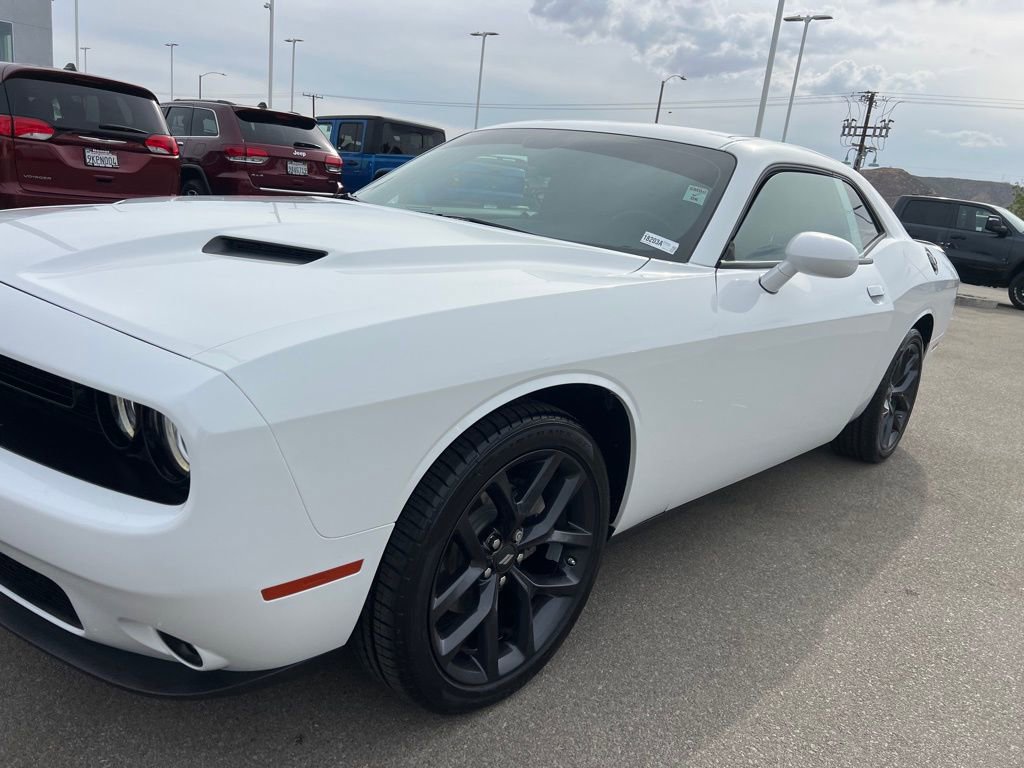 Used 2023 Dodge Challenger SXT w/ Blacktop Package image 11