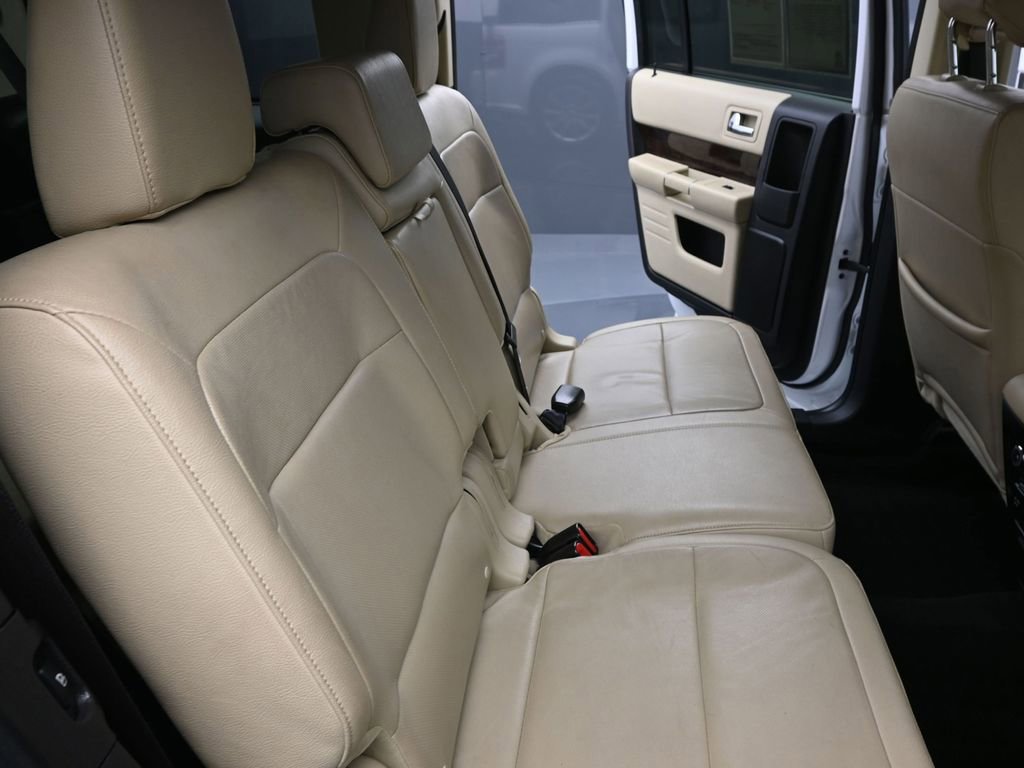 Used 2019 Ford Flex Limited FWD image 19