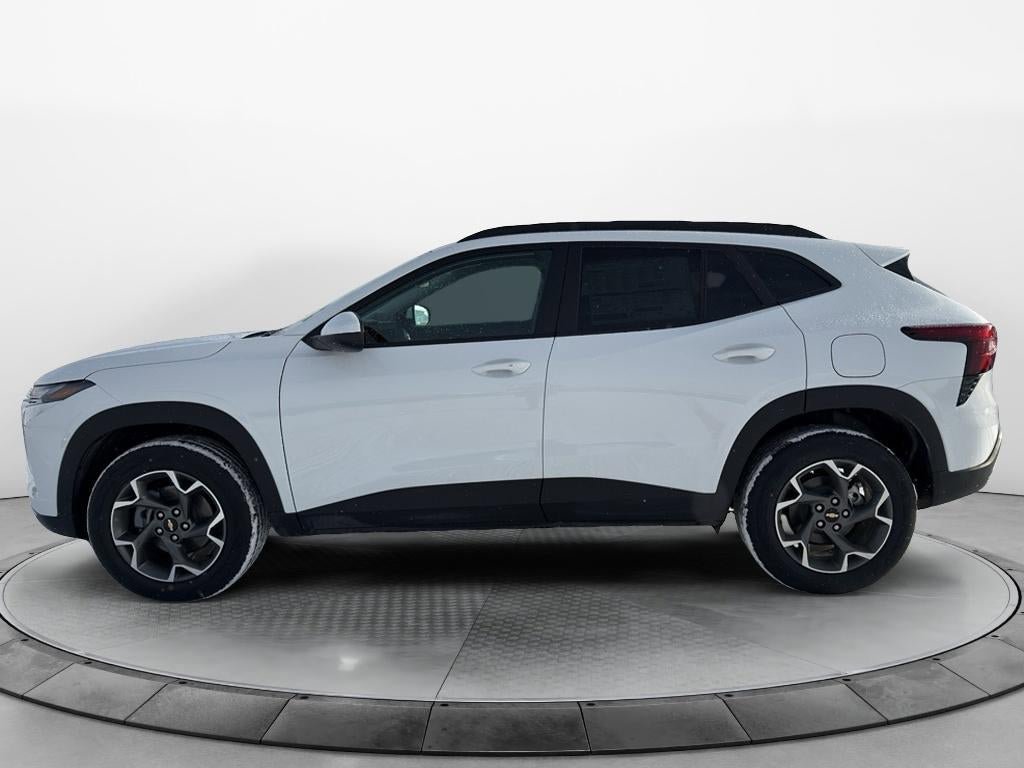 New 2026 Chevrolet Trax LT w/ Driver Confidence Package FWD image 2