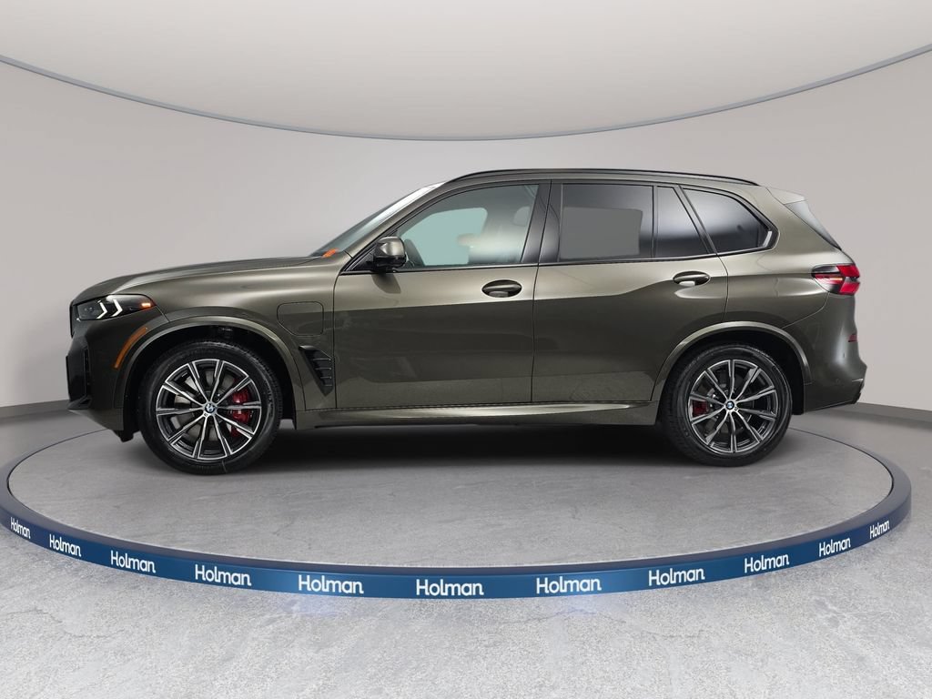 New 2026 BMW X5 xDrive50e w/ M Sport Package AWD/4WD image 8