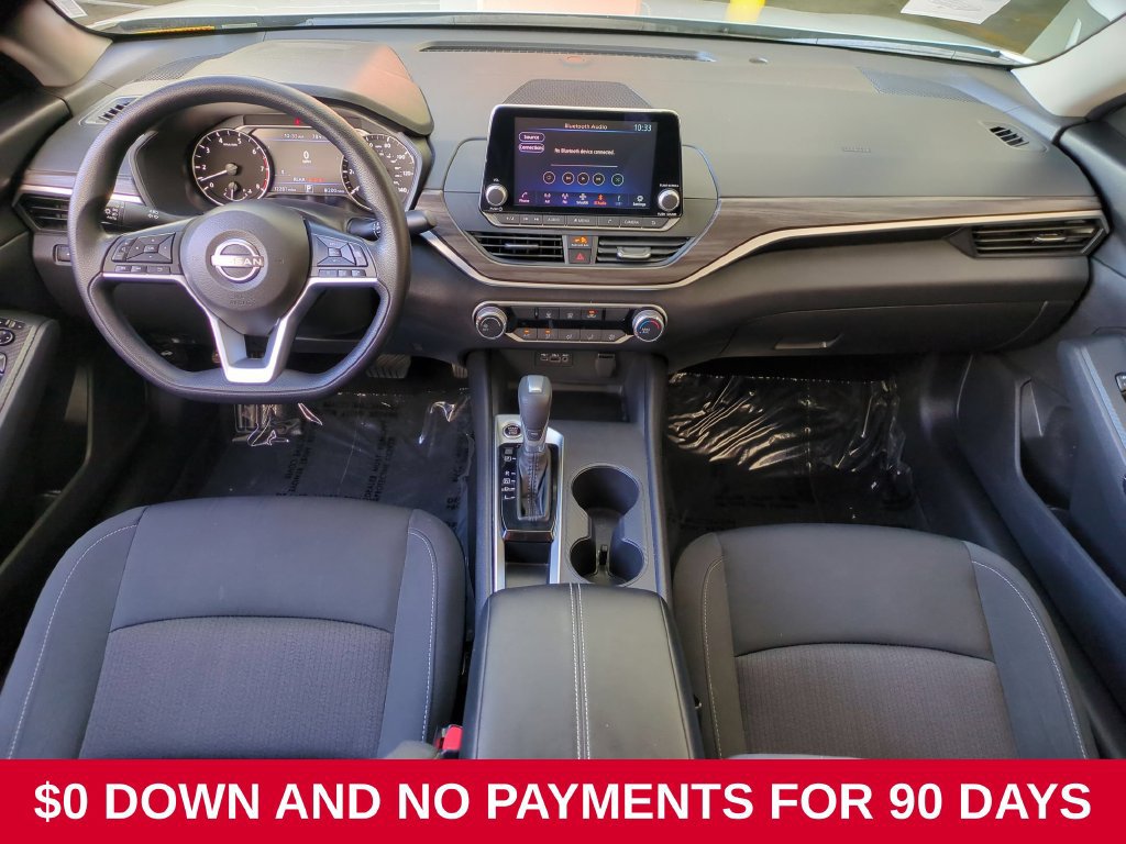 Used 2025 Nissan Altima 2.5 SV FWD image 25