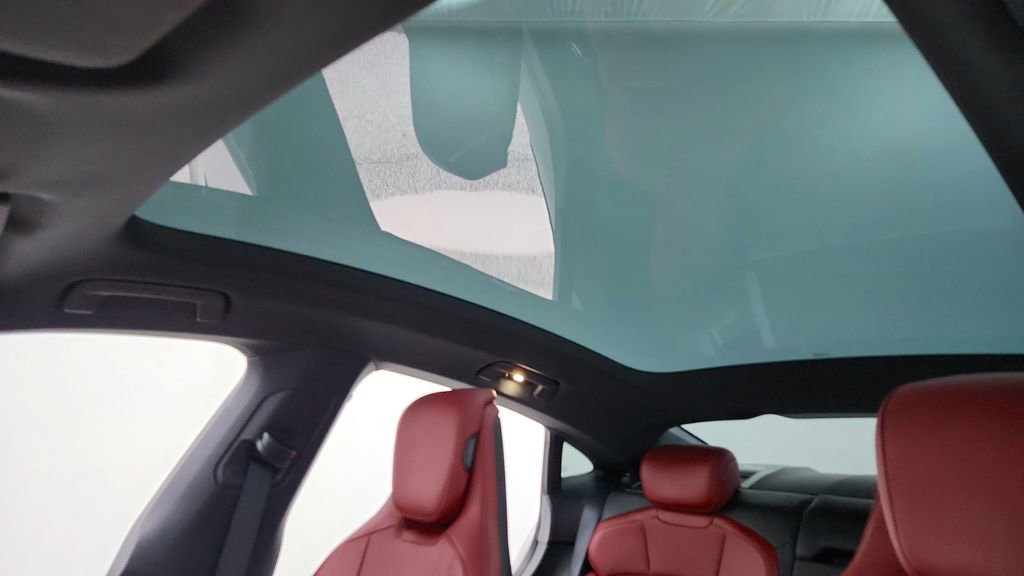 Used 2020 Porsche Taycan 4S w/ Premium Package image 18