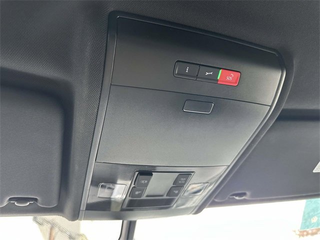 Certified 2021 Volkswagen Atlas Cross Sport SE image 35