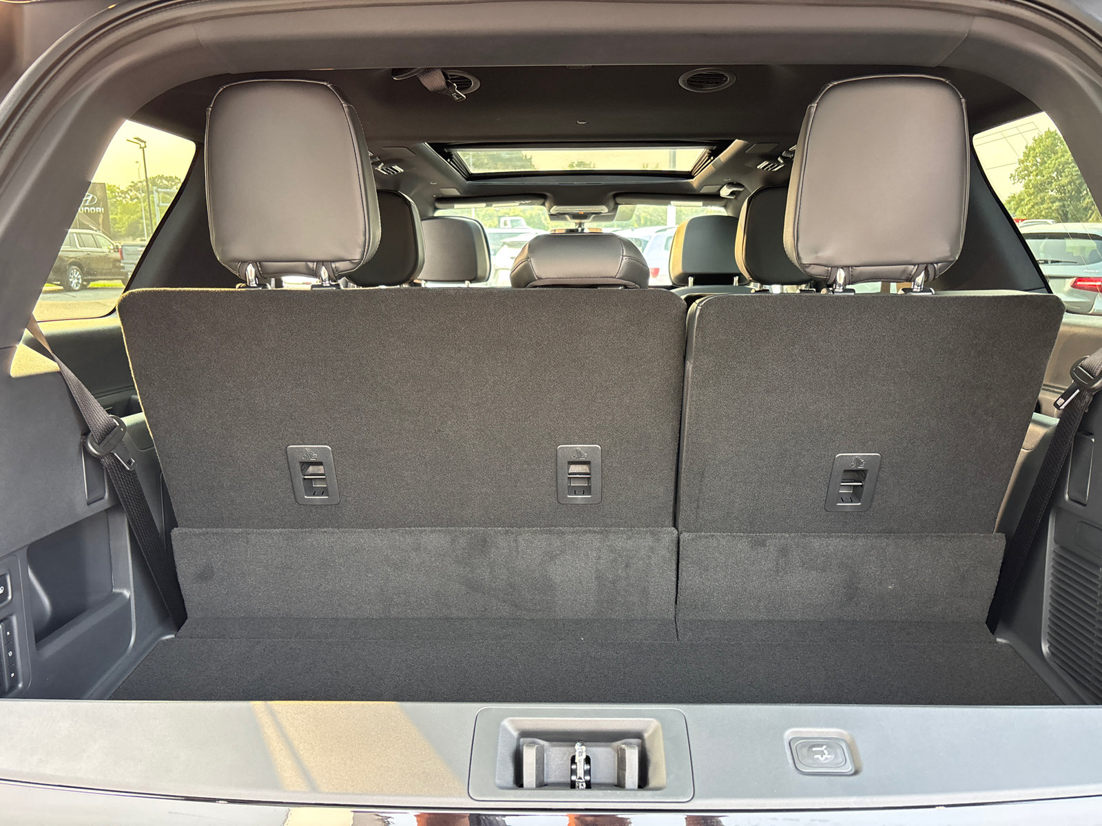 New 2027 Lincoln Navigator Reserve w/ Jet Appearance Package AWD/4WD image 9
