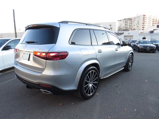 Used 2025 Mercedes-Benz GLS 450 4MATIC image 4