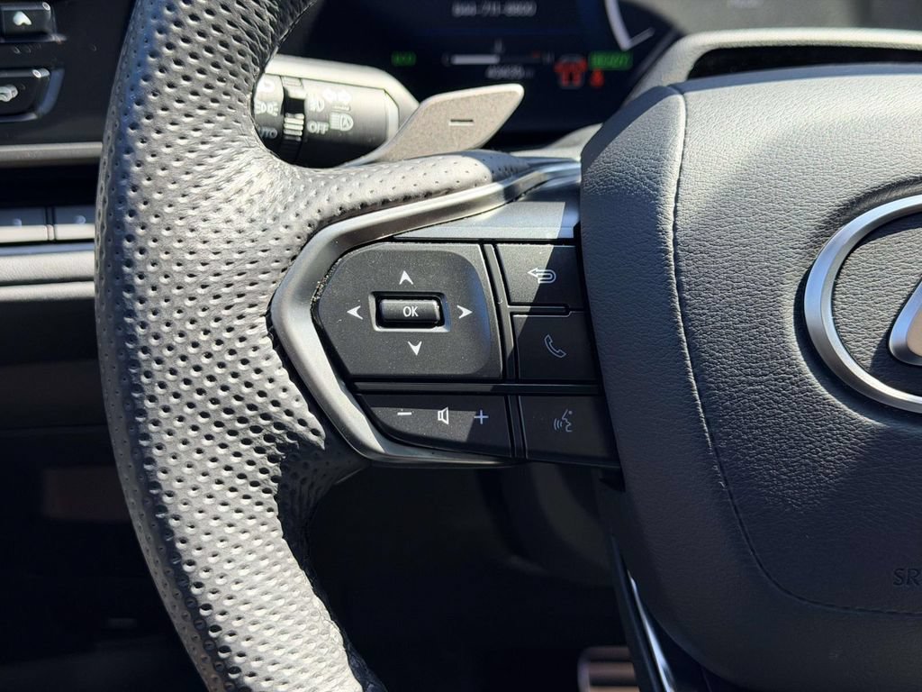 Used 2024 Lexus TX 500h AWD w/ Technology Package image 9