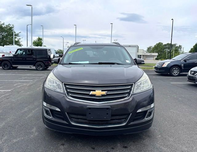Used 2016 Chevrolet Traverse LT FWD image 2