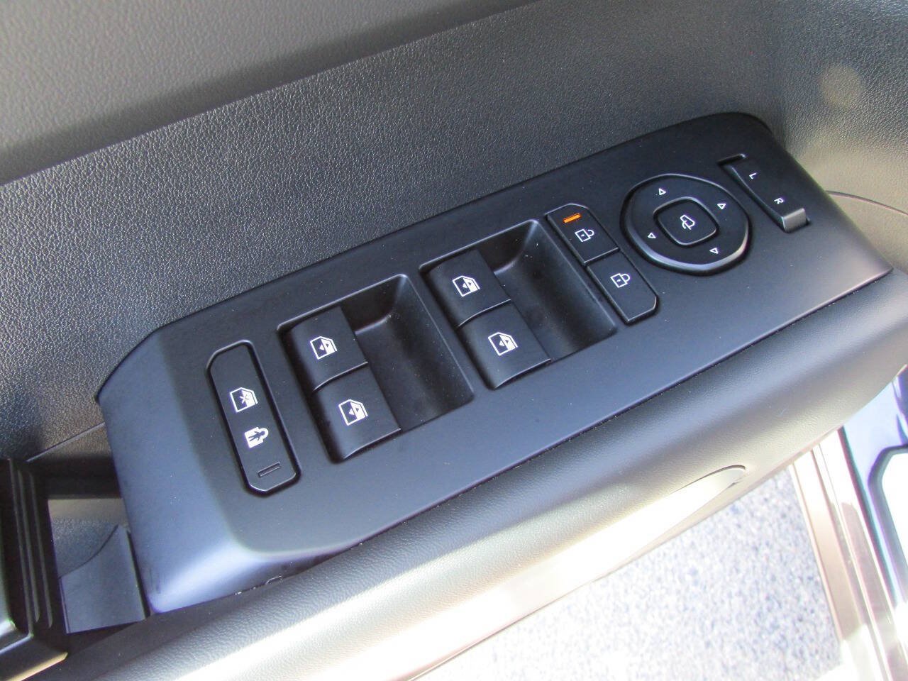Used 2027 Kia Telluride SX Prestige X-Pro AWD/4WD image 17