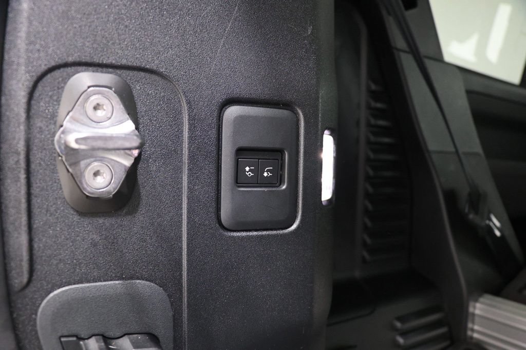Used 2023 Land Rover Defender 90 S AWD/4WD image 41