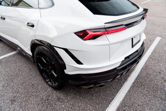 Used 2024 Lamborghini Urus Performante image 11