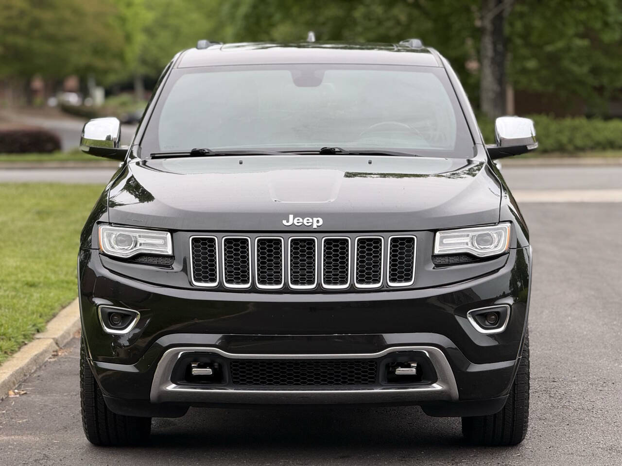 Used 2015 Jeep Grand Cherokee Overland RWD image 4