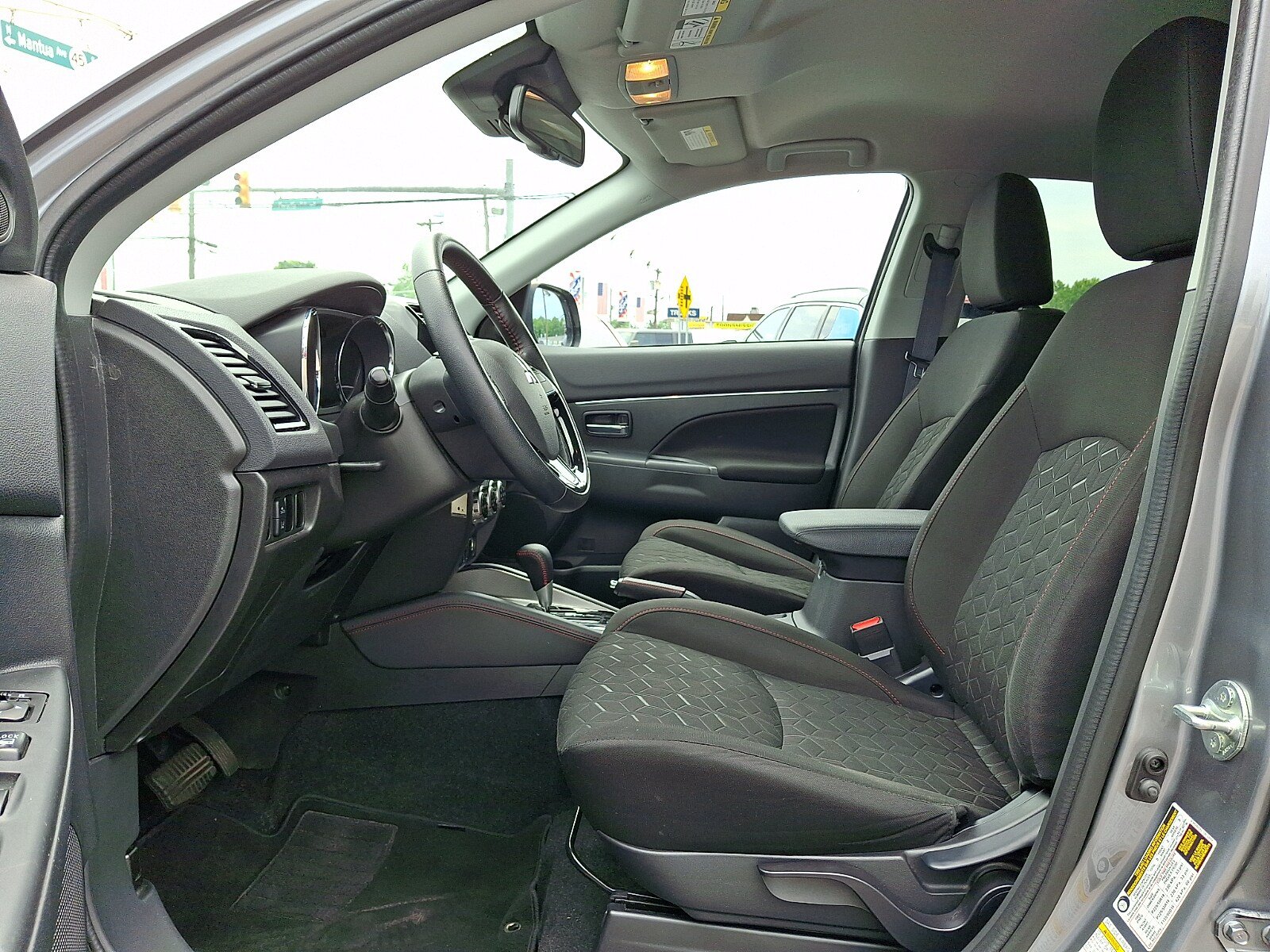 Used 2022 Mitsubishi Outlander Sport LE FWD image 12