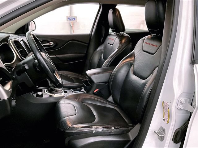 Used 2015 Jeep Cherokee Trailhawk w/ Leather Interior Group AWD/4WD image 25