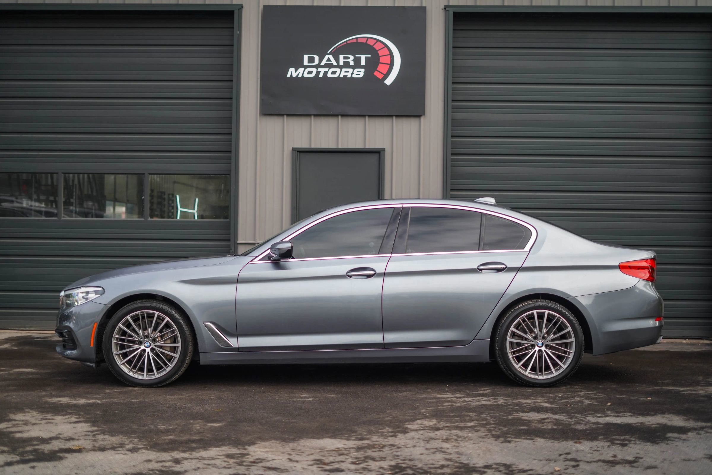 Used 2018 BMW 540i image 4