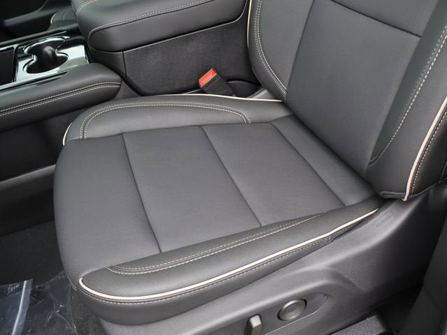 New 2026 GMC Yukon XL Elevation w/ Elevation Premium Package AWD/4WD image 26
