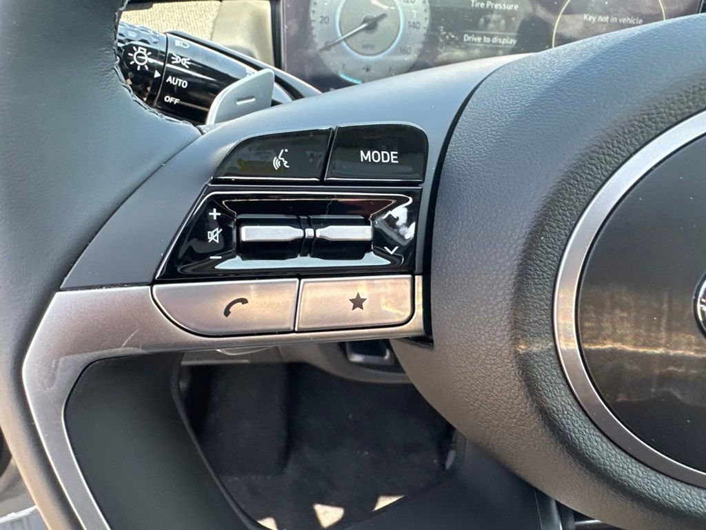 New 2023 Hyundai Tucson Limited AWD/4WD image 24
