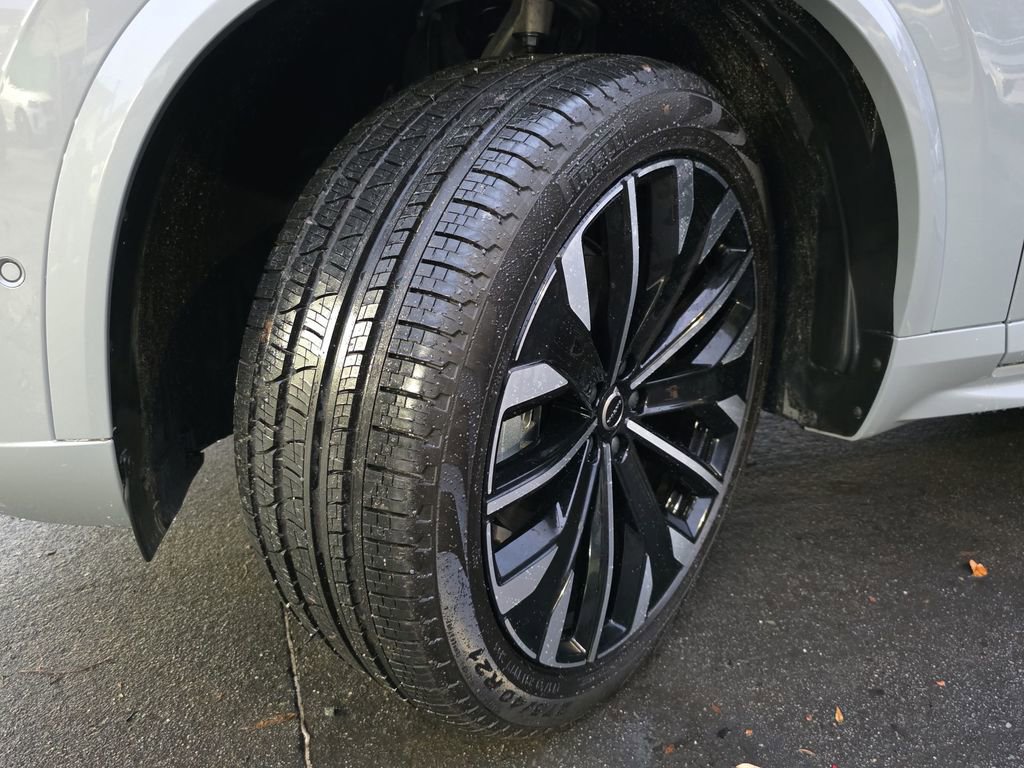 New 2026 Volvo XC90 B6 Ultra w/ Protection Package image 45