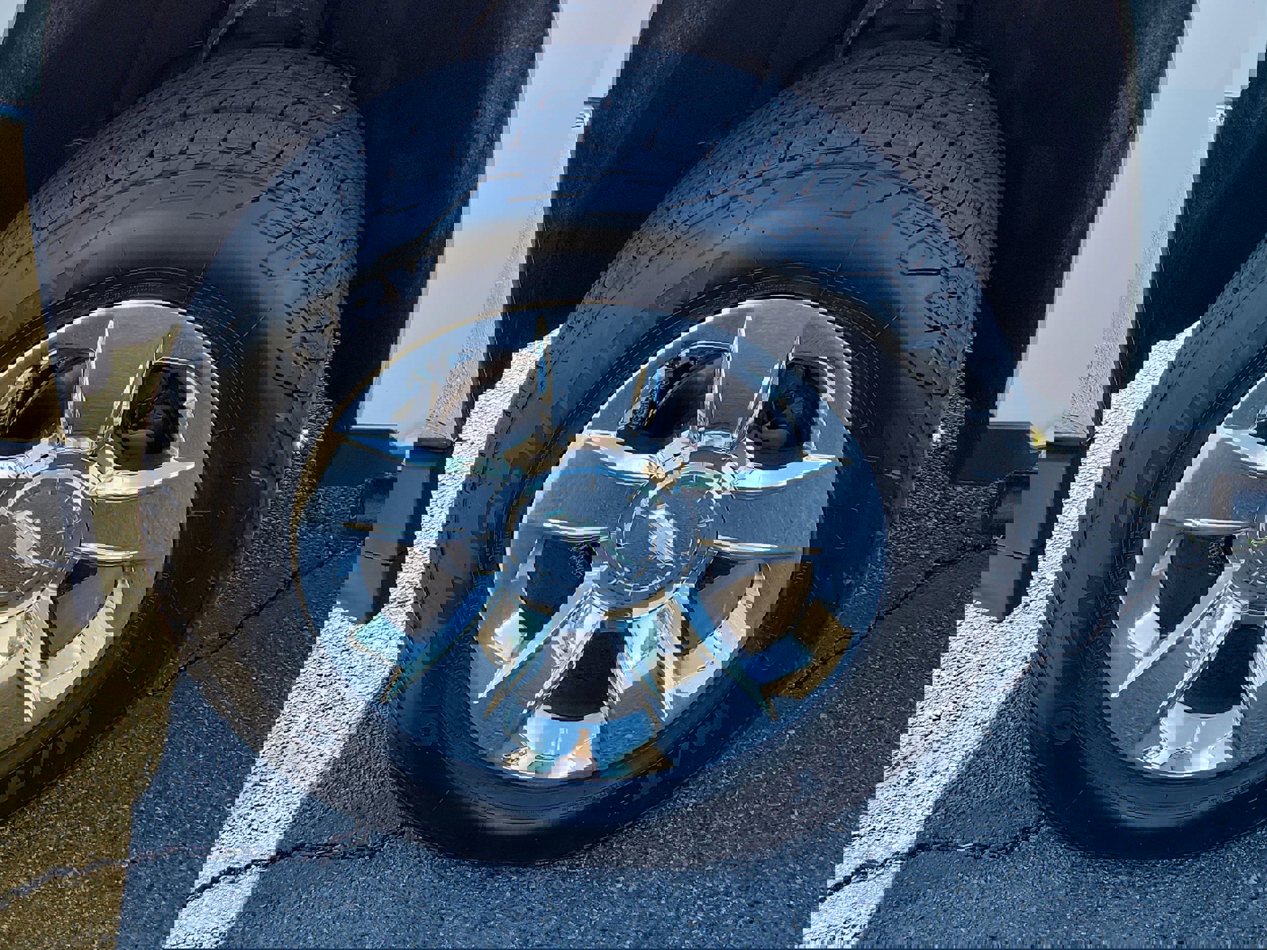 Used 2017 Chevrolet Silverado 1500 LTZ w/ Texas Edition image 7