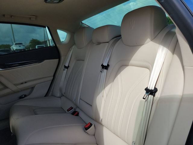 Used 2022 Maserati Quattroporte Modena RWD image 11