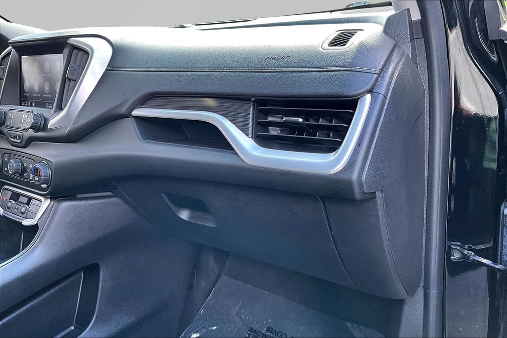 Used 2023 GMC Terrain SLT w/ LPO, Floor Liner Package FWD image 21