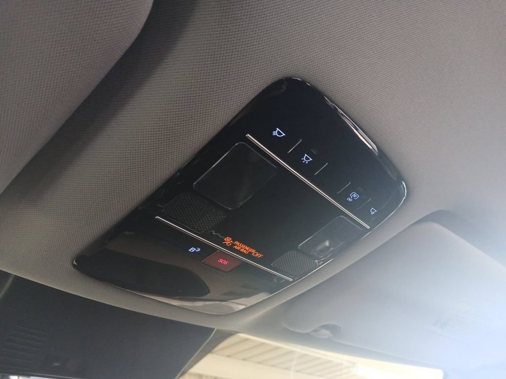 Certified 2025 Hyundai Santa Fe SEL FWD image 24