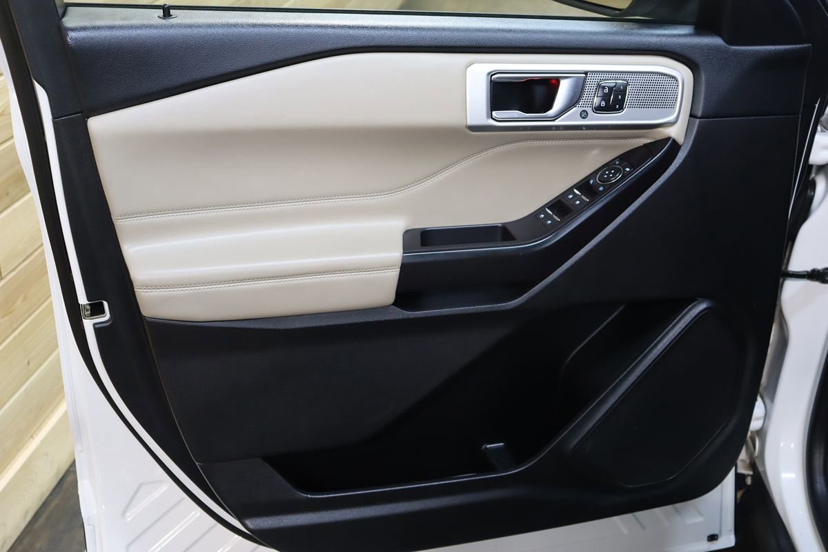 Used 2020 Ford Explorer Limited AWD/4WD image 30