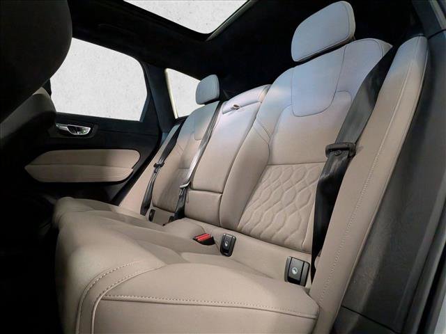 New 2026 Volvo XC60 B5 Plus w/ Climate Package image 17
