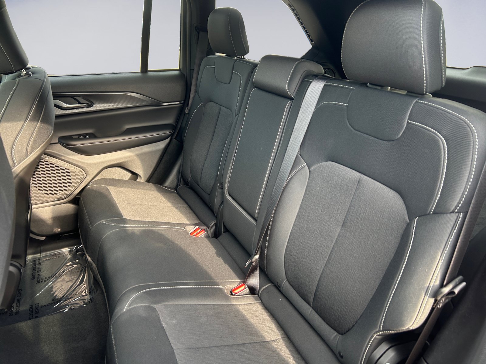 New 2026 Jeep Grand Cherokee Laredo X AWD/4WD image 13