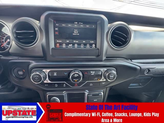 Used 2022 Jeep Gladiator Sport image 24