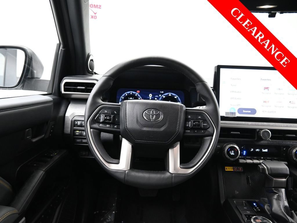 Used 2025 Toyota 4Runner 4WD image 34