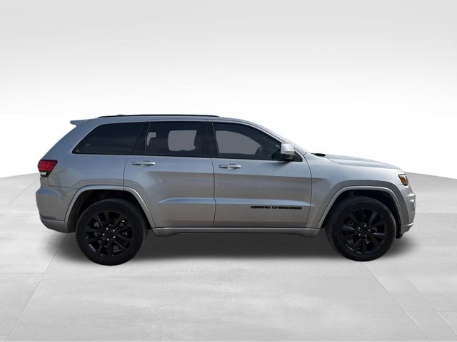 Used 2021 Jeep Grand Cherokee Laredo X AWD/4WD image 5