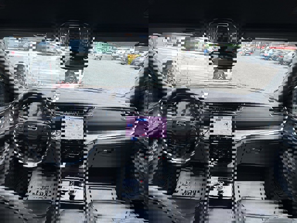 Used 2024 Jeep Grand Cherokee Limited w/ Black Appearance Package video 2