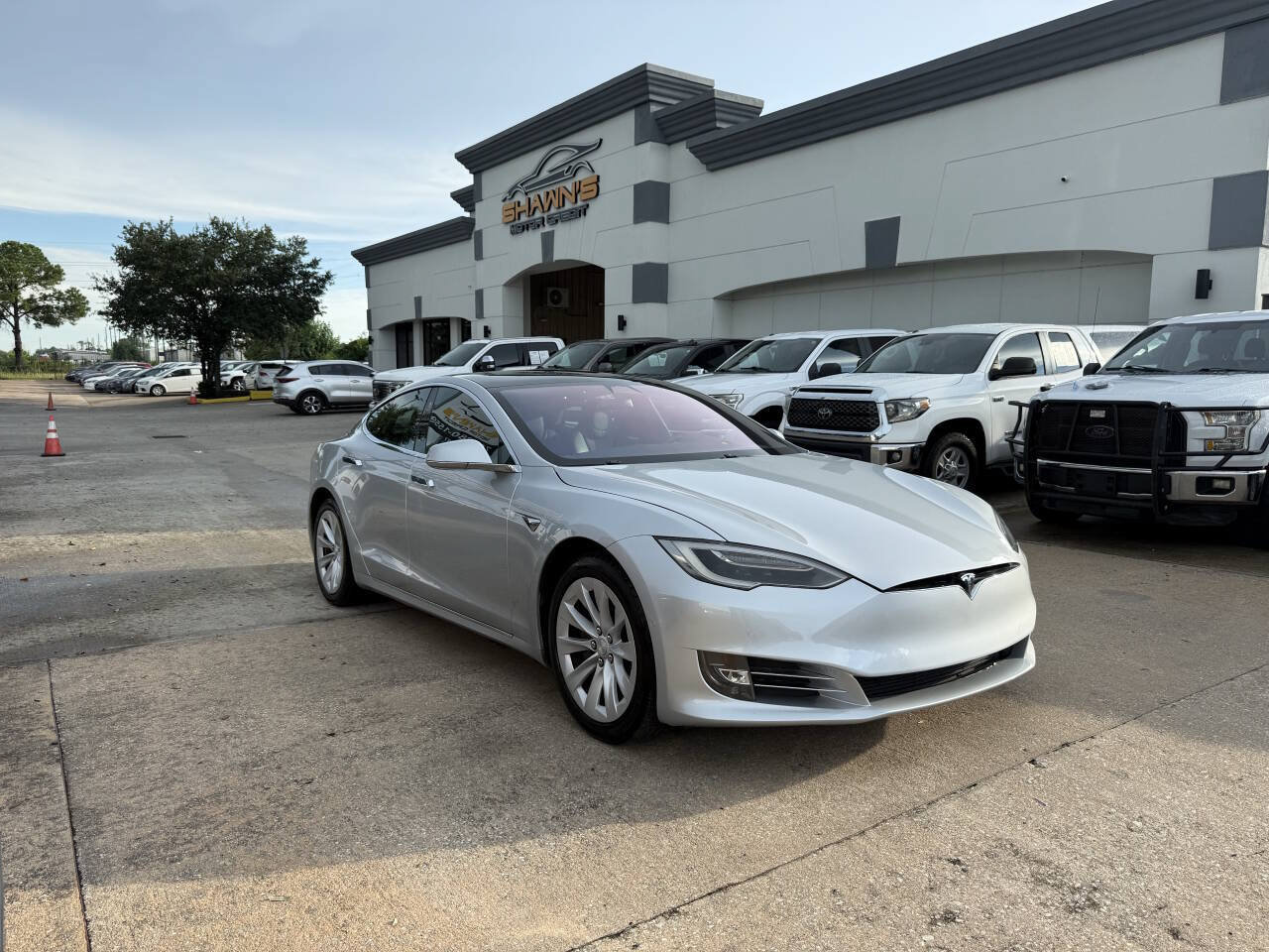 Used 2017 Tesla Model S 60 RWD image 44