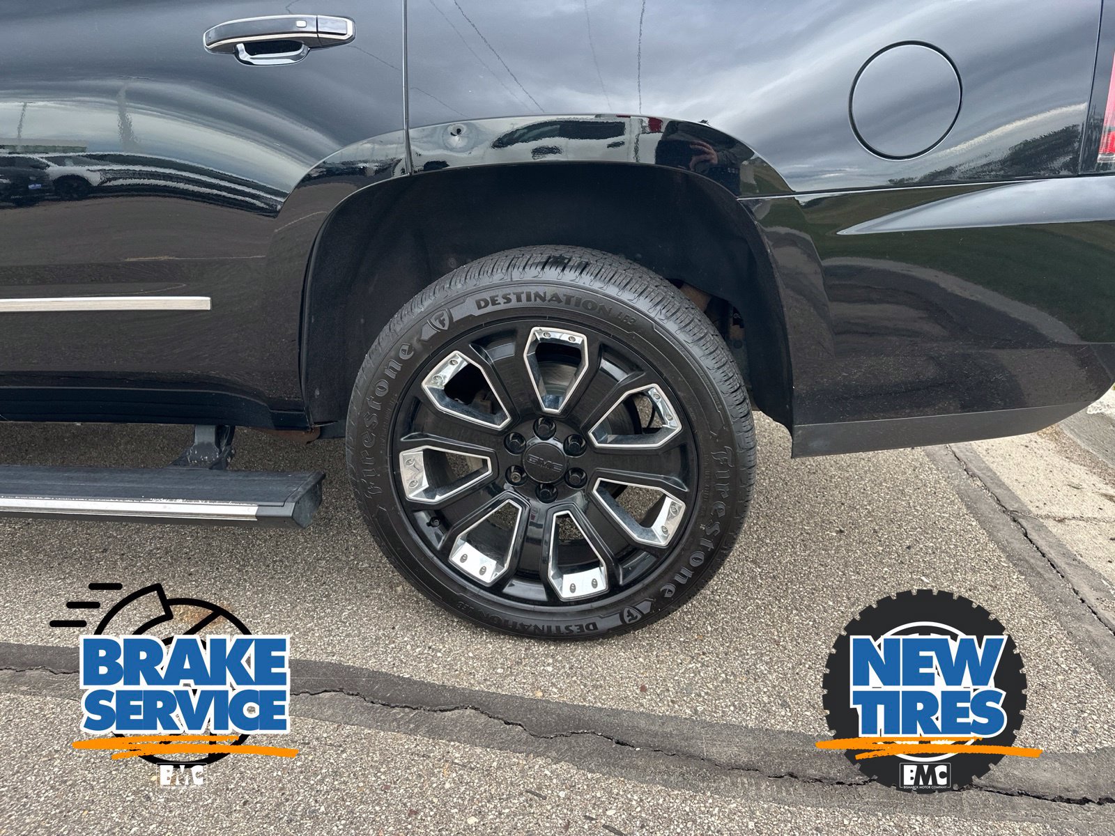 Used 2019 GMC Yukon Denali w/ Denali Ultimate Black Edition AWD/4WD image 8