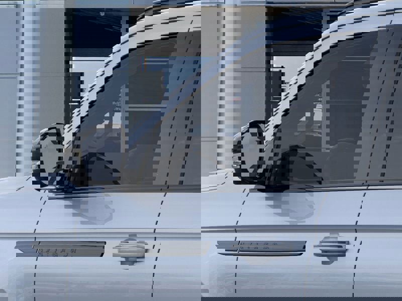 New 2025 Lincoln Navigator L Reserve w/ Jet Appearance Package image 20