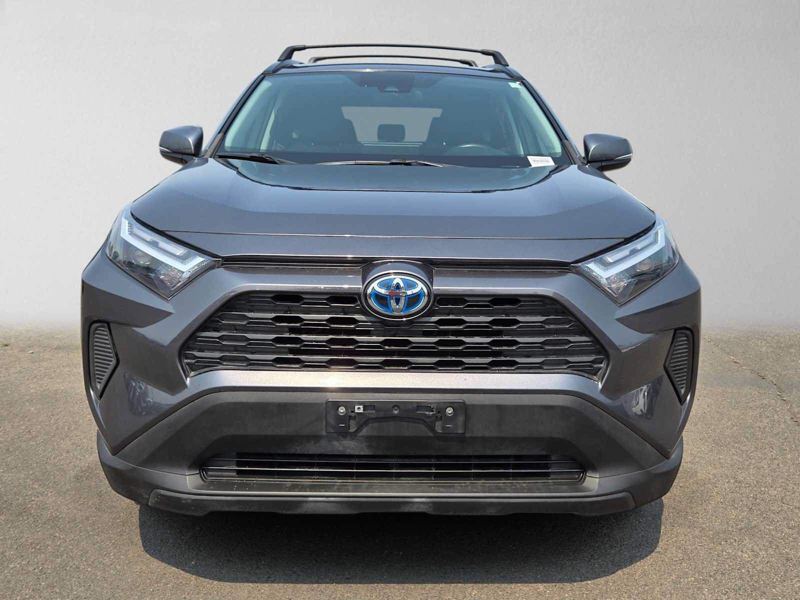Used 2022 Toyota RAV4 XLE w/ Convenience Package AWD/4WD image 9