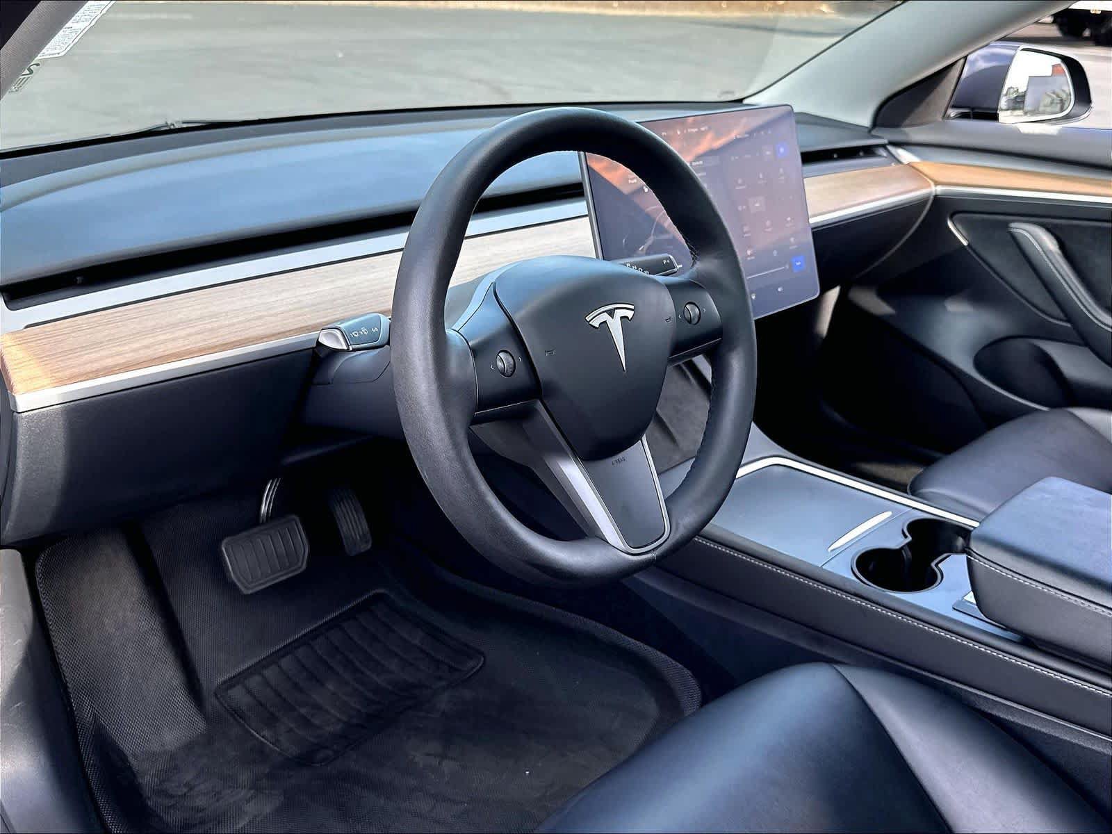 Used 2023 Tesla Model 3 Long Range AWD/4WD image 17