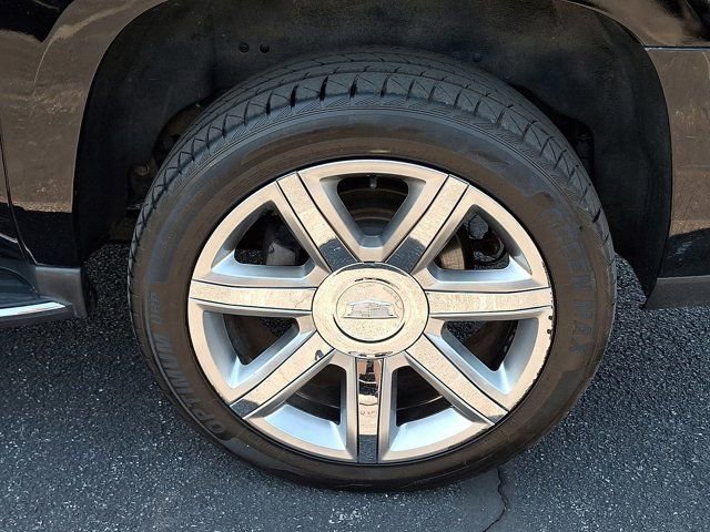 Used 2019 Cadillac Escalade ESV Premium Luxury AWD/4WD image 11