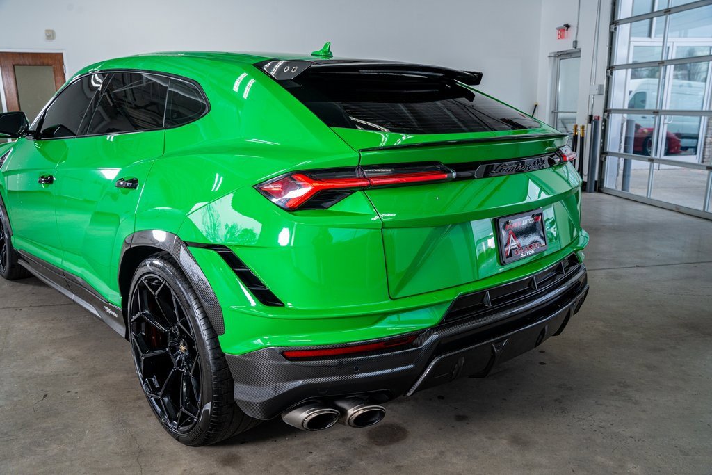 Used 2023 Lamborghini Urus Performante image 24