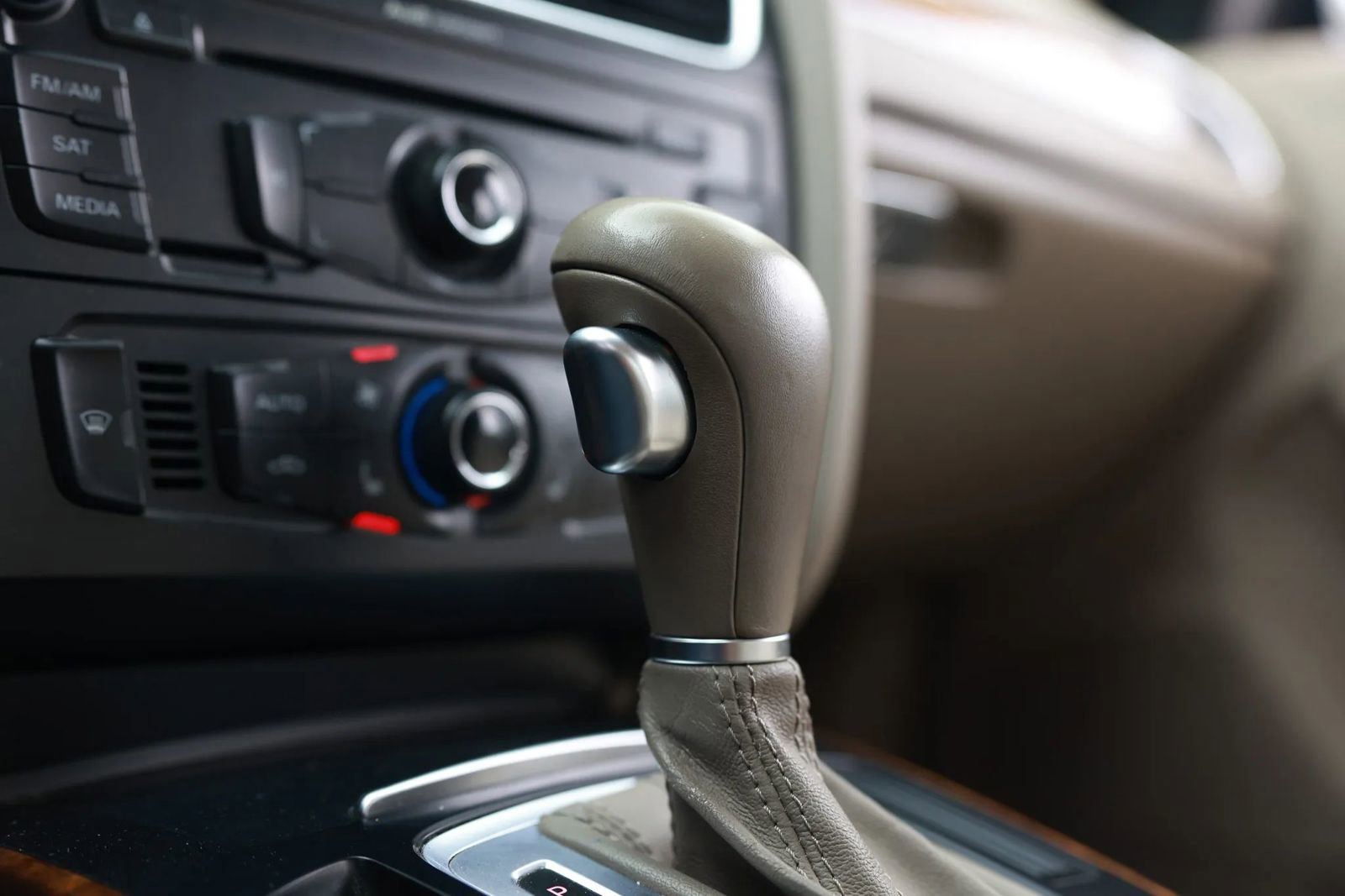 Used 2011 Audi A4 2.0T Premium image 39