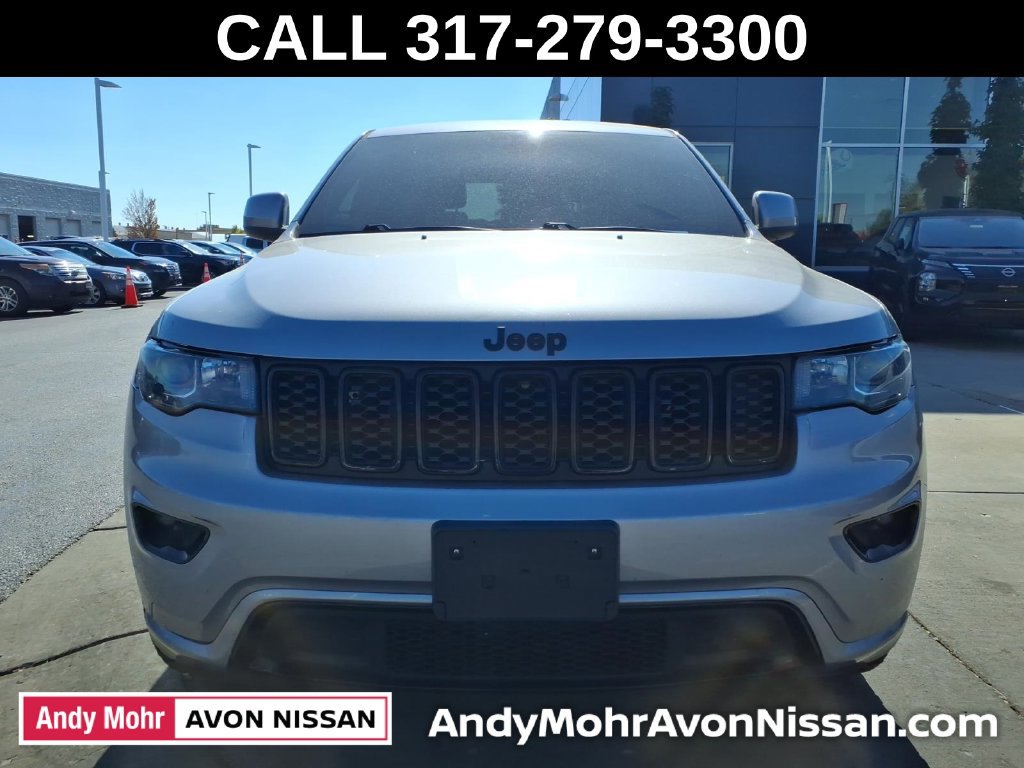 Used 2019 Jeep Grand Cherokee Altitude AWD/4WD image 3