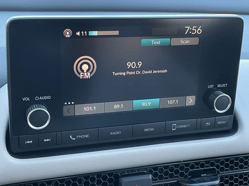 Used 2025 Honda HR-V LX image 12