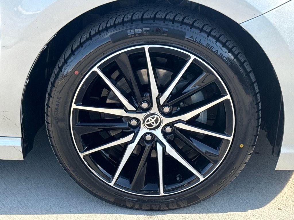 Used 2021 Toyota Camry SE image 15