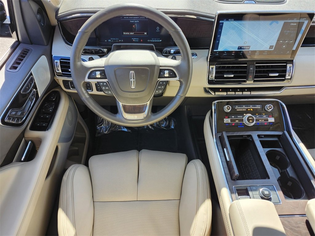 Certified 2022 Lincoln Navigator Reserve image 6