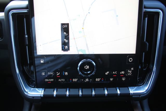 Used 2025 GMC Yukon Denali w/ Denali Reserve Package image 34