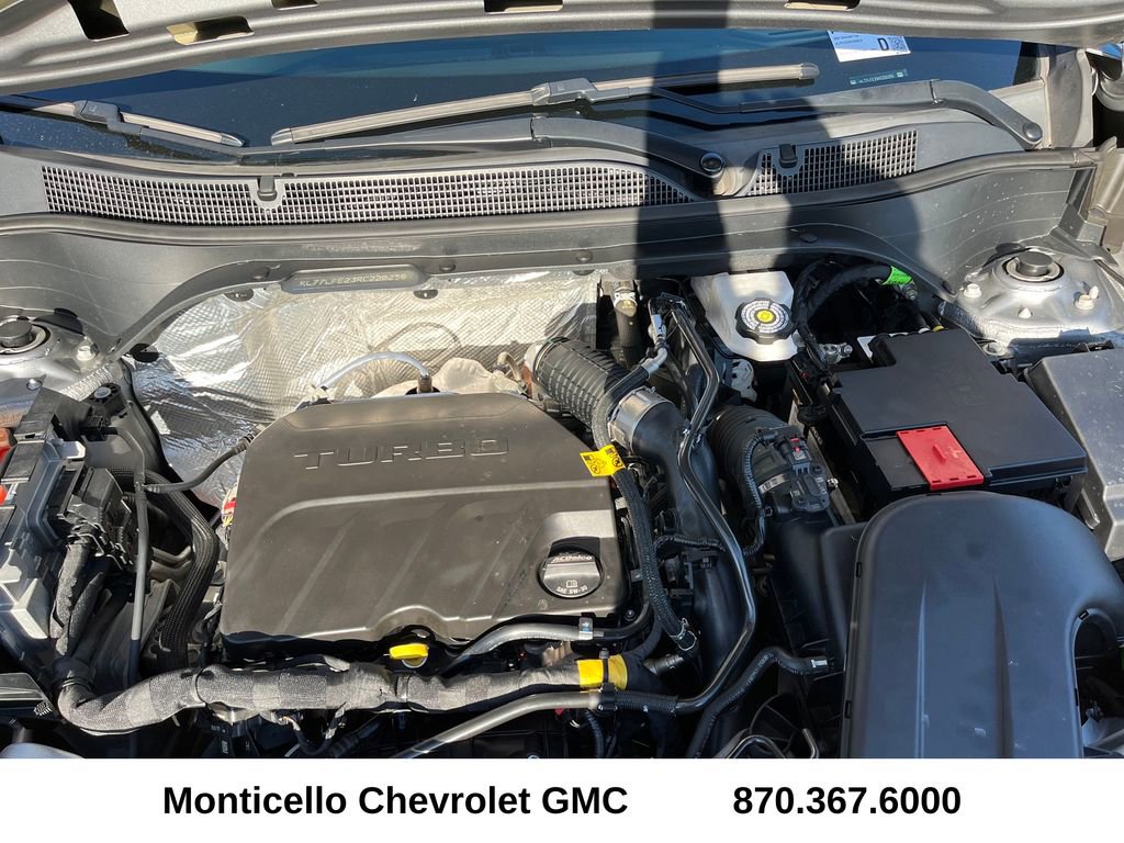 Used 2024 Chevrolet Trax LS FWD image 29
