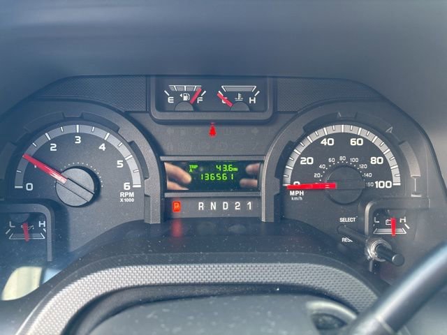 Used 2014 Ford E-250 and Econoline 250 w/ Power Group image 16