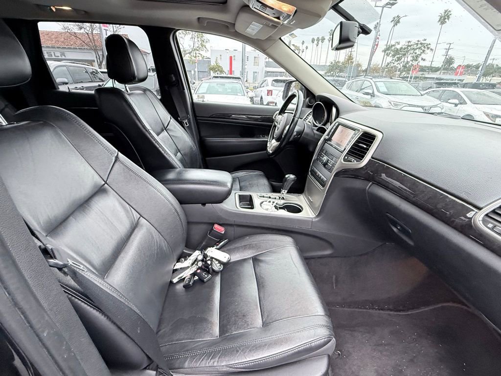 Used 2012 Jeep Grand Cherokee Laredo image 18