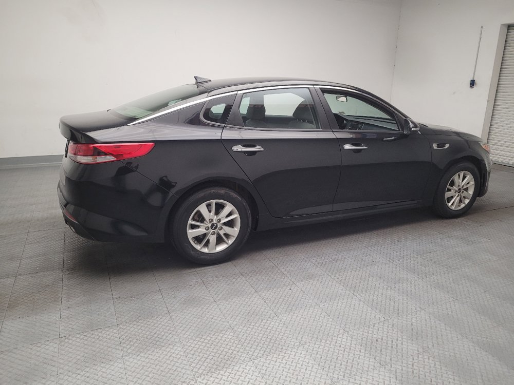 Used 2017 Kia Optima LX FWD image 10
